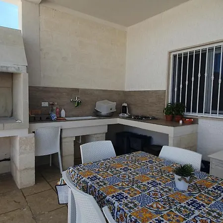 Manuela Nyaraló Punta Prosciutto